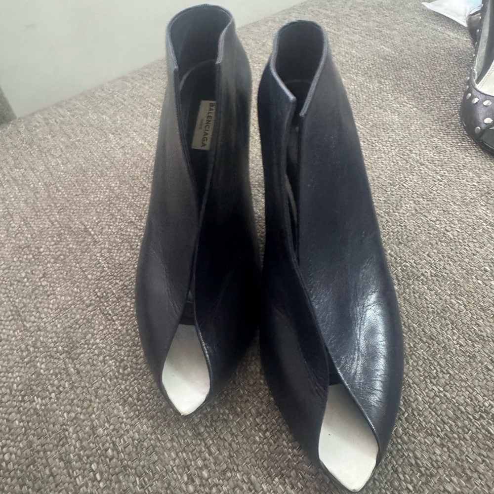 Balenciaga Dark Blue Leather Ankle Boots - Picture 6 of 6